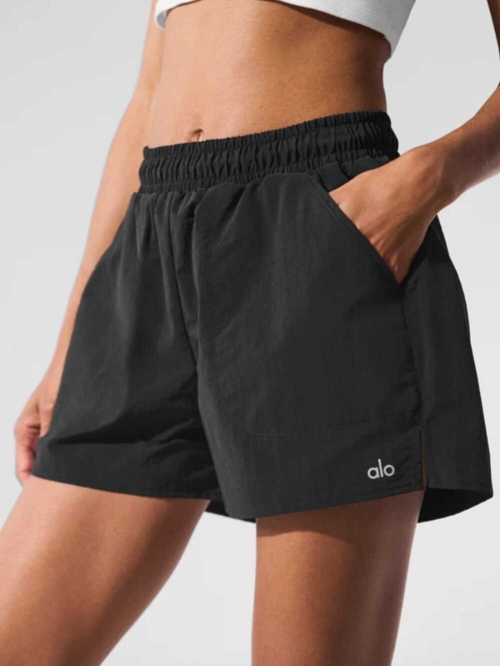 ALO Yoga Shorts Black with pockets High Rise 2.5" Inseam XS